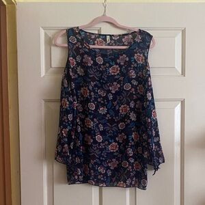 NWOT Magic Fit Navy Floral Cold Shoulder Blouse, Size L